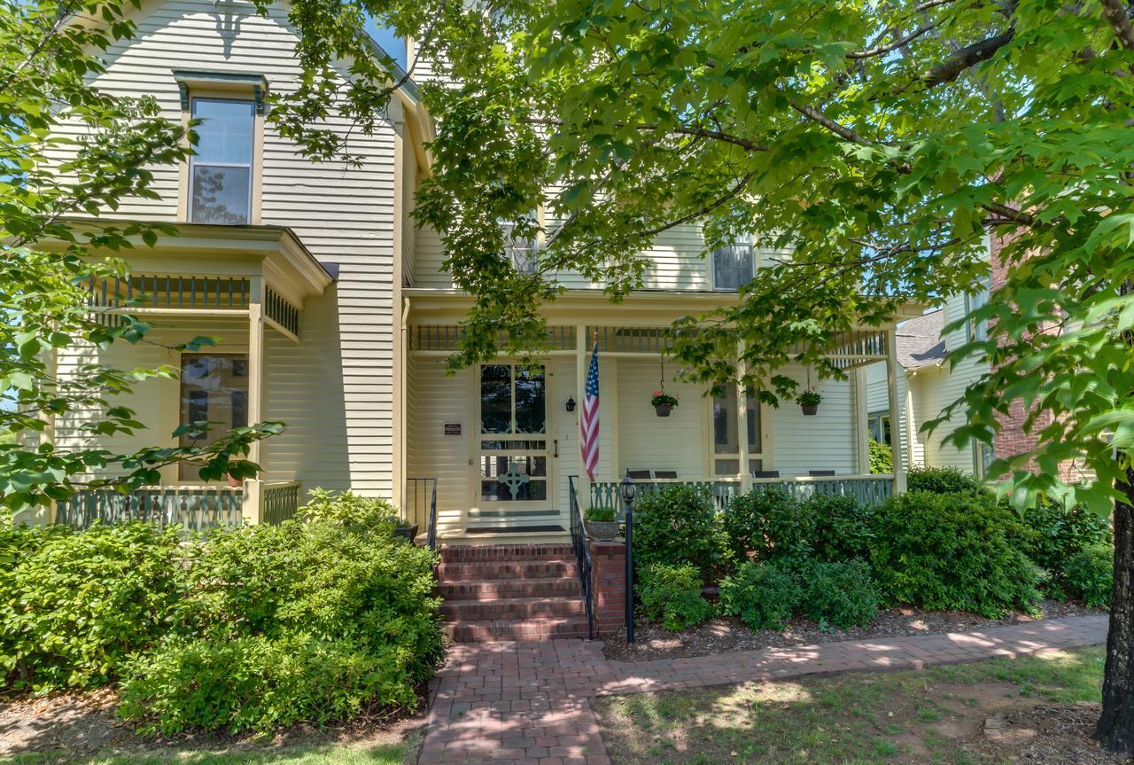 Carrier Houses Bed & Breakfast Rutherfordton Exterior photo