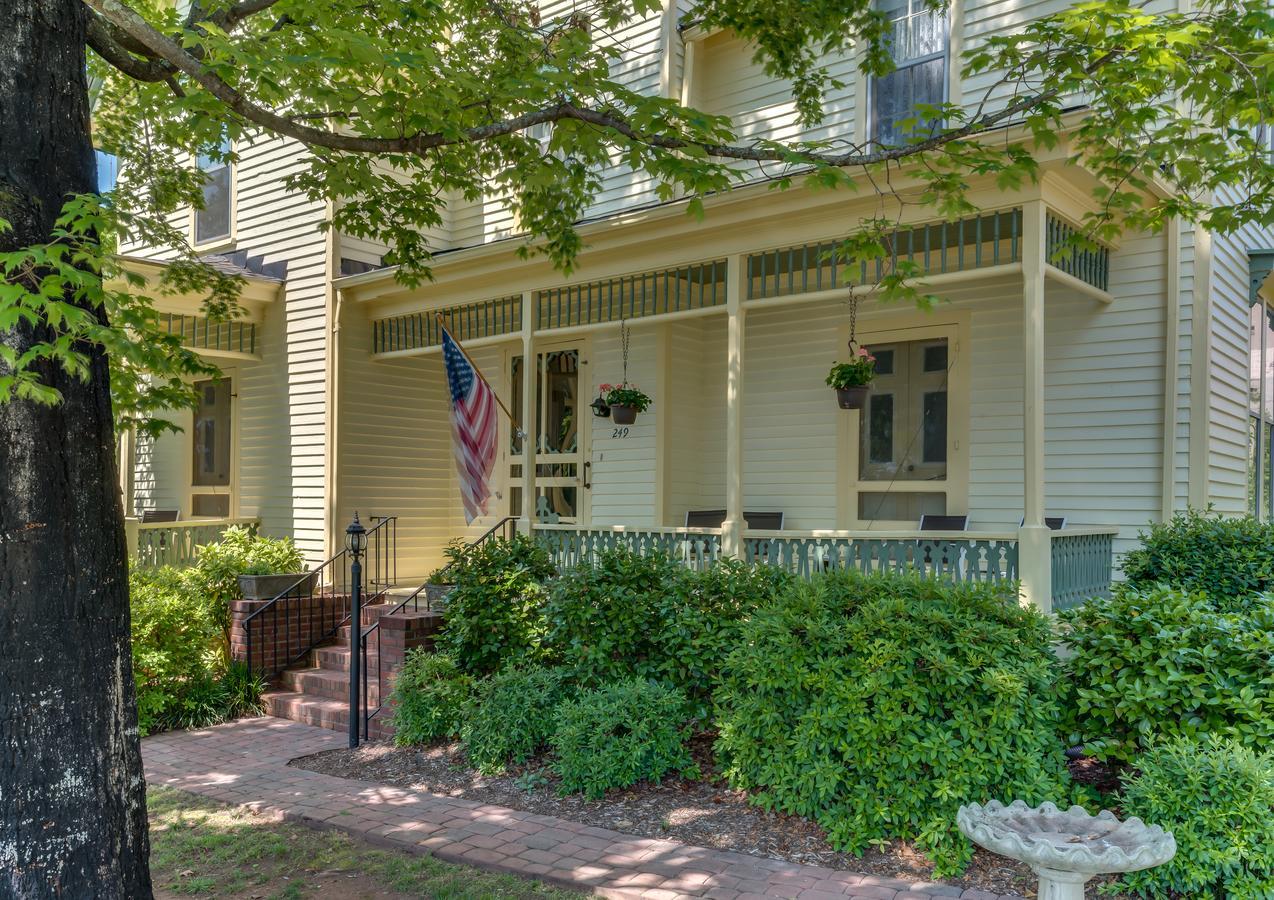 Carrier Houses Bed & Breakfast Rutherfordton Exterior photo